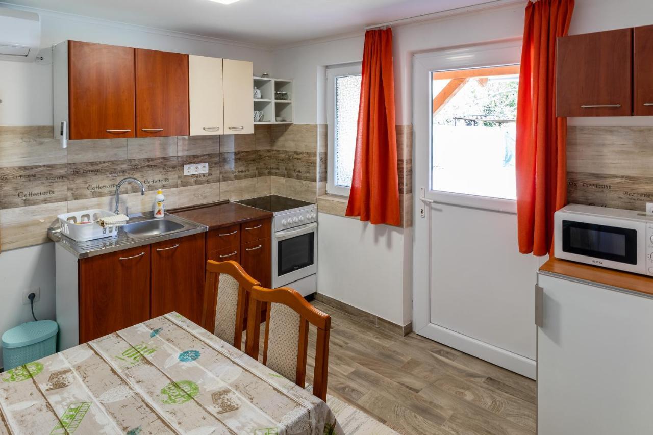 Lili Apartman Harkany Ngoại thất bức ảnh