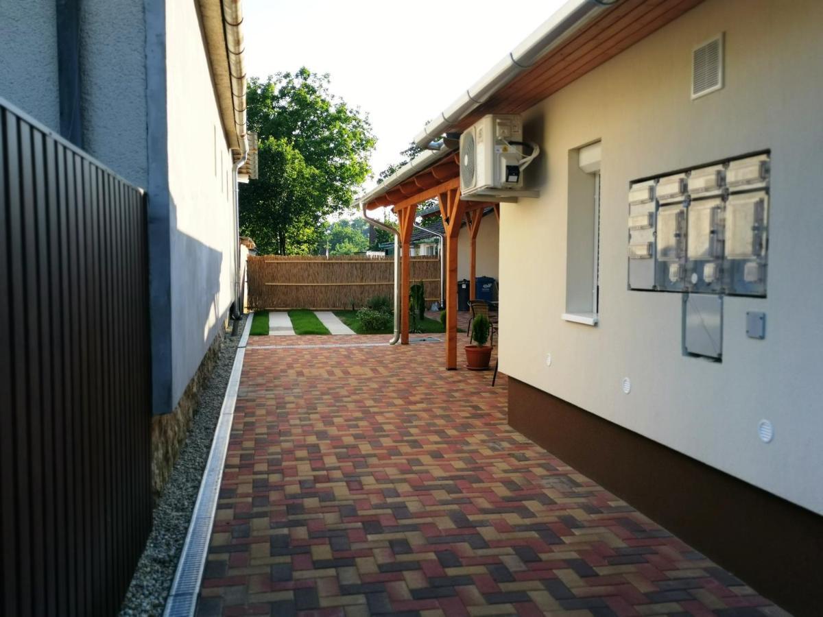 Lili Apartman Harkany Ngoại thất bức ảnh