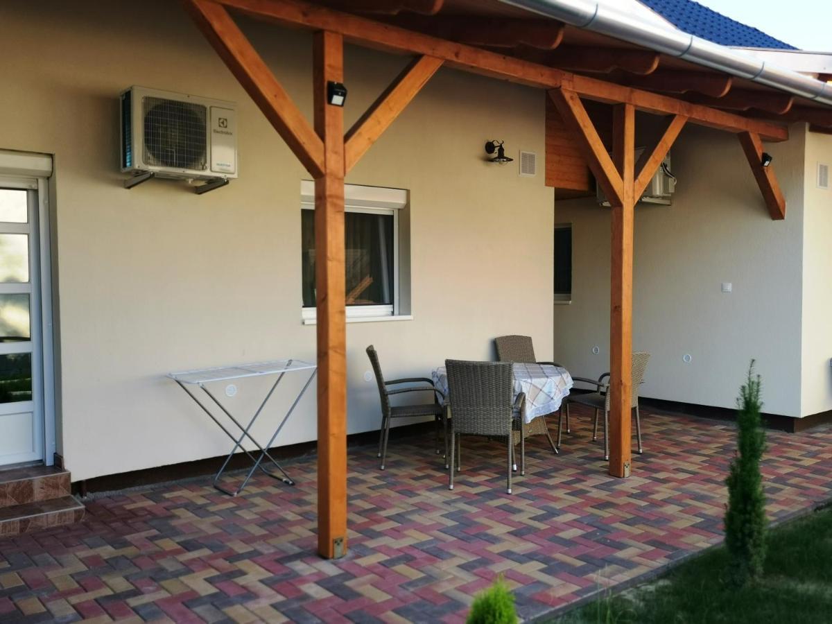 Lili Apartman Harkany Ngoại thất bức ảnh