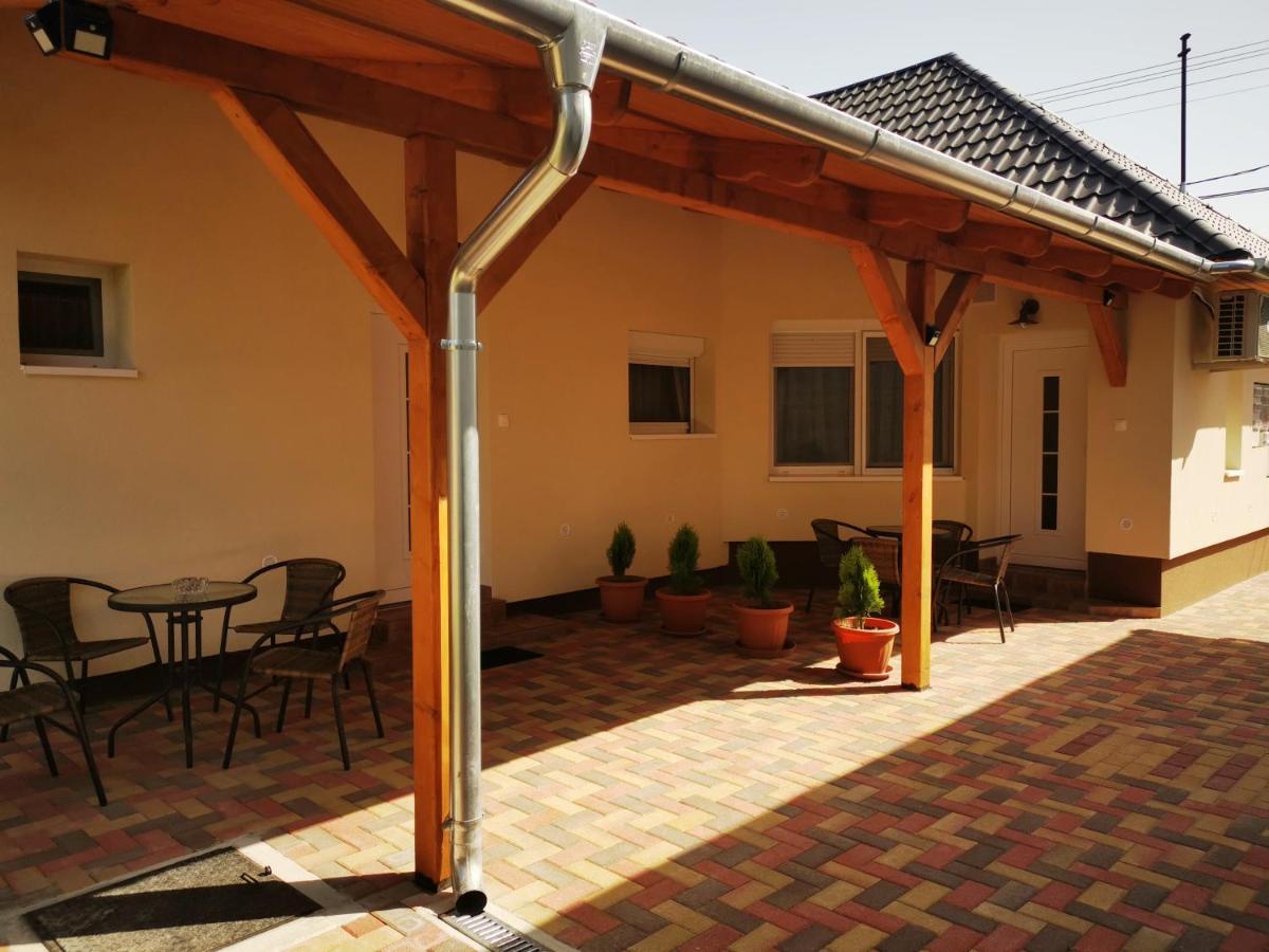 Lili Apartman Harkany Ngoại thất bức ảnh