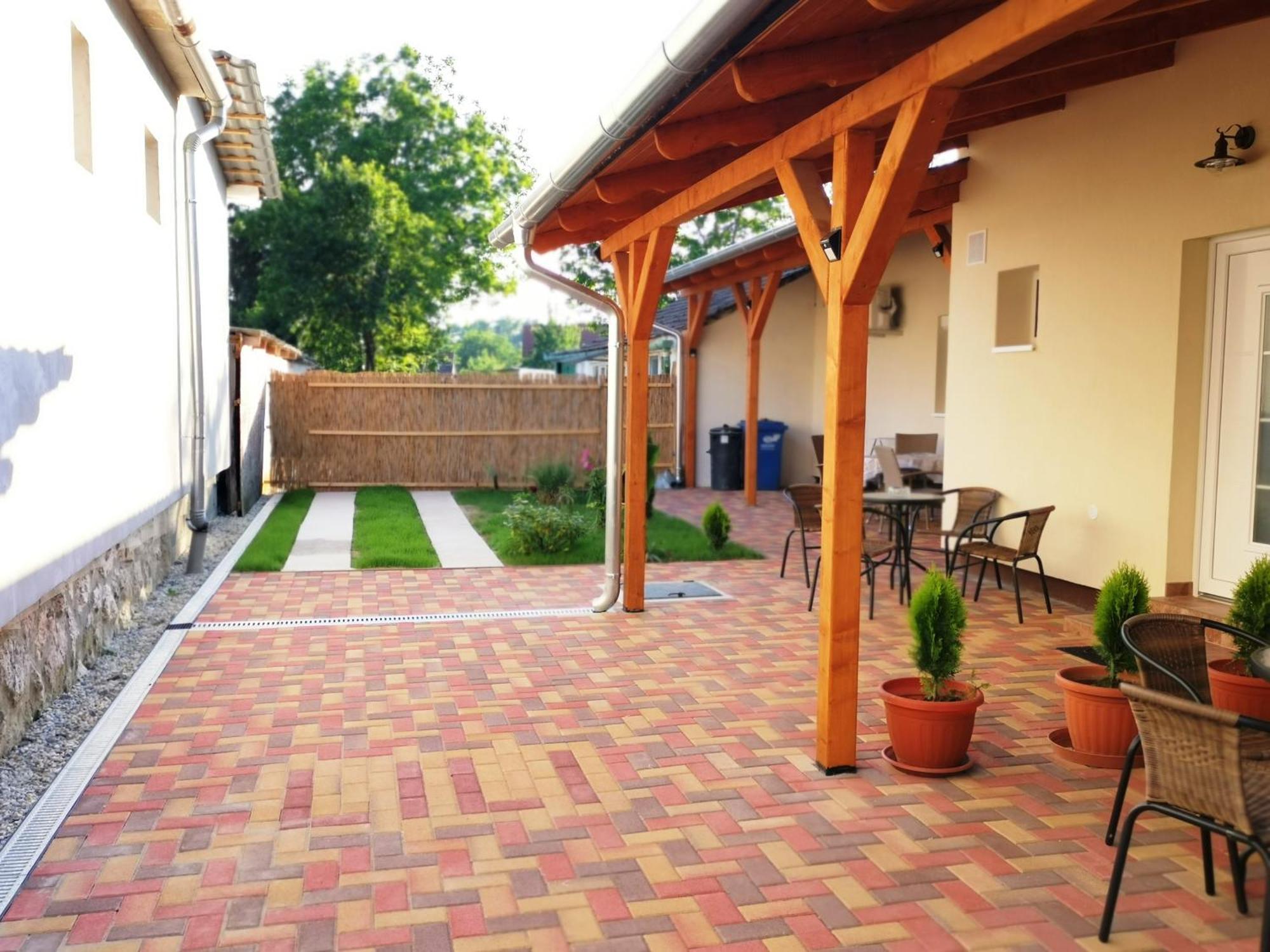 Lili Apartman Harkany Ngoại thất bức ảnh